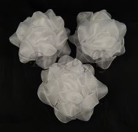 Kwiat sztuczny szyfonowy biały dekoracja śr.10cm